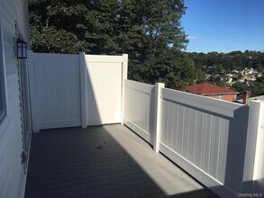 62 Gibson Pl in Yonkers, NY - Building Photo - Building Photo