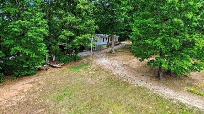 property at 3944 Fairburn Rd