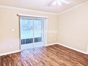 244 W 20th St in Apopka, FL - Foto de edificio - Building Photo