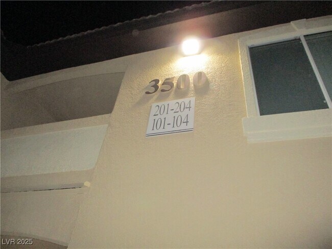 3500 Cactus Shadow St in Las Vegas, NV - Building Photo - Building Photo