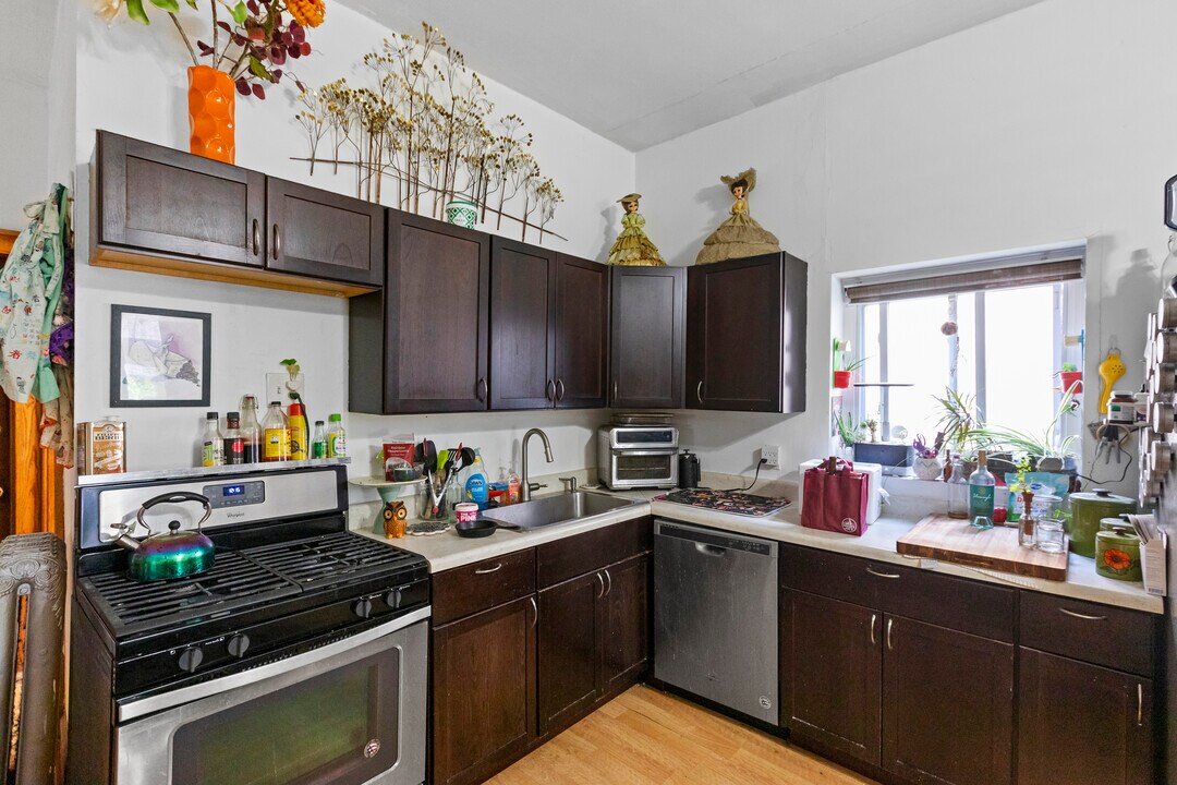 2507 N Sawyer Ave in Chicago, IL - Building Photo
