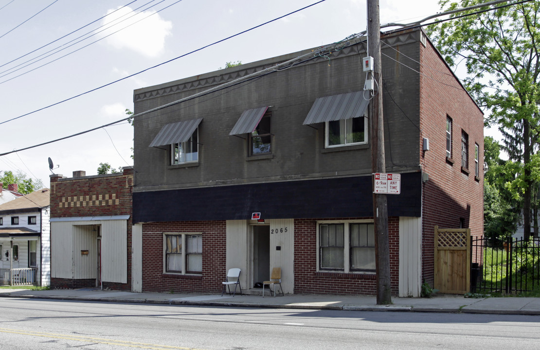 2063-2065 Harrison Ave in Cincinnati, OH - Building Photo