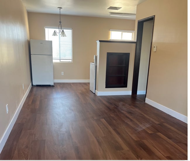property at 5925 Crenshaw Blvd