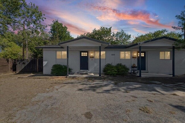 property at 1304 Falcon Cv