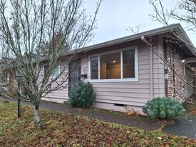 6134 NE Oregon St, Unit 6134. in Portland, OR - Building Photo