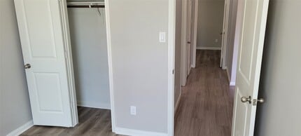 6042 Carpenters Cove Ln in Houston, TX - Building Photo - Building Photo
