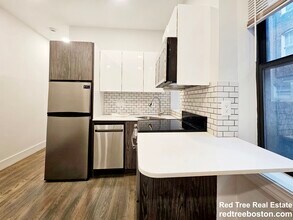 24 Phillips St in Boston, MA - Foto de edificio - Building Photo