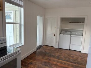 245 N Main St in Smithfield, UT - Foto de edificio - Building Photo