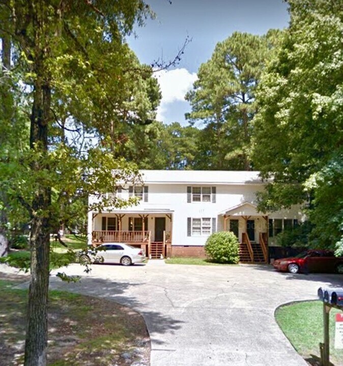 117 E Circle Dr in Cary, NC - Building Photo