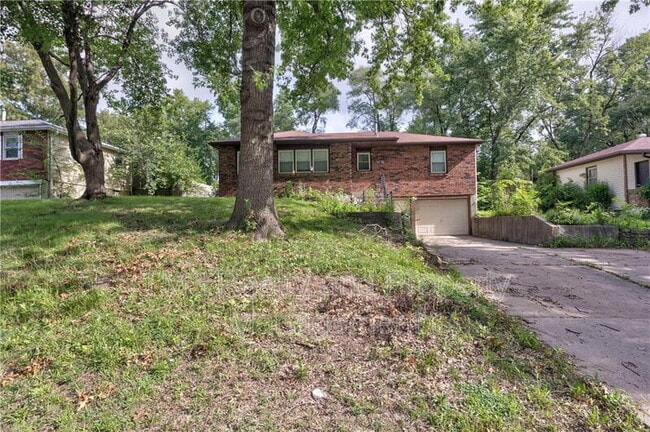 property at 1416 Kiowa St