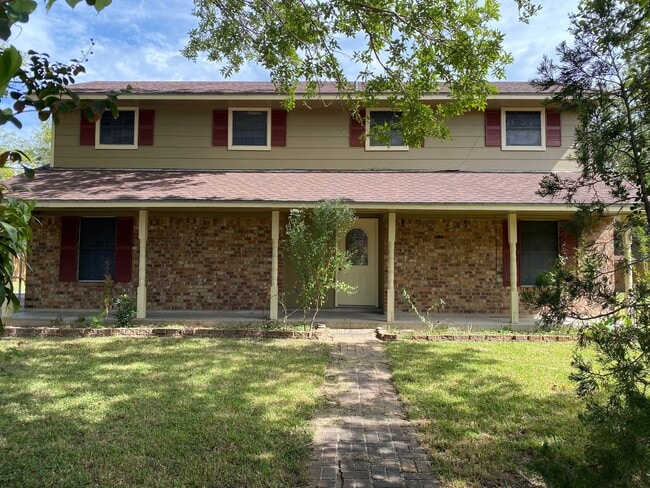 property at 112 County Rd 921