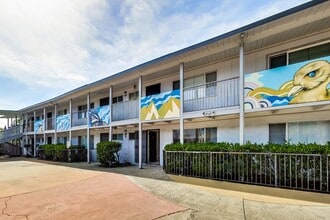 2554 E 16th Street in Oakland, CA - Building Photo - Building Photo