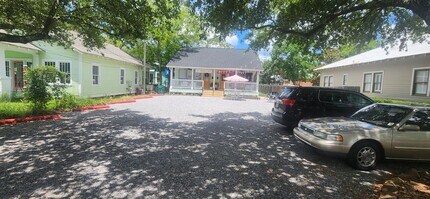 526 Girod St in Mandeville, LA - Building Photo - Building Photo