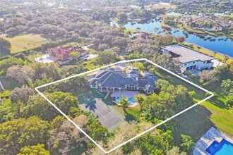 3079 Old Still Ln in Weston, FL - Building Photo - Building Photo