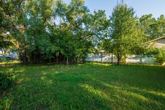301 N Spruce St in Goddard, KS - Building Photo - Building Photo