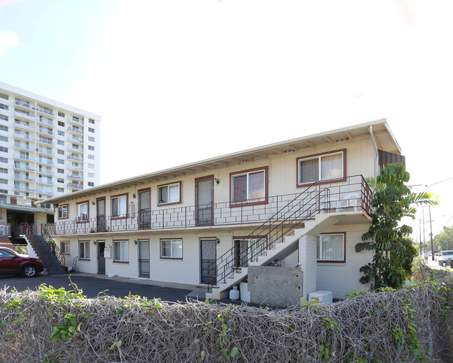 707 Olokele Ave in Honolulu, HI - Building Photo - Building Photo