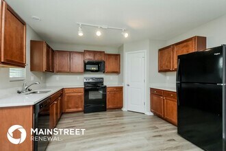 318 Fern Ct in Poinciana, FL - Foto de edificio - Building Photo