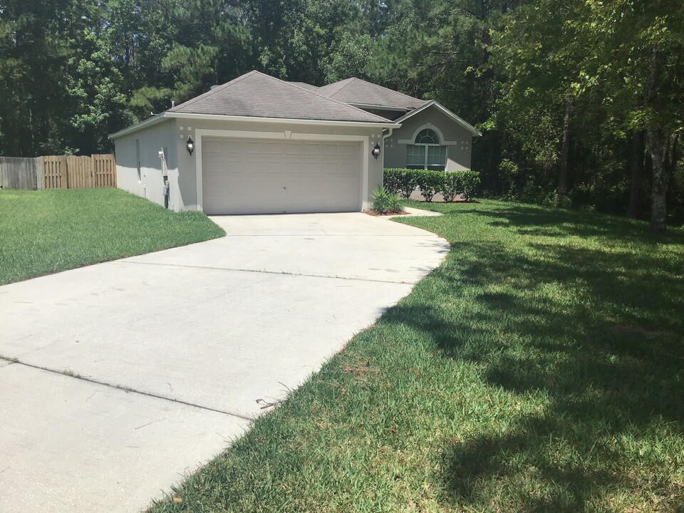 3812 Iceni Ct in Middleburg, FL - Building Photo