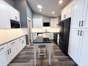 8764 Coffman Path in Inver Grove Heights, MN - Building Photo - Building Photo