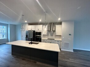 581 Rivanna Hl Rd in Glen Allen, VA - Building Photo - Building Photo