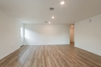 17599 Longwood Trce Ln in New Caney, TX - Building Photo - Building Photo