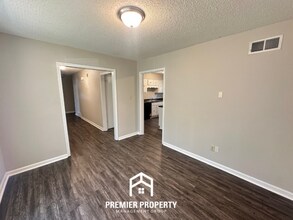 4556 Trout Valley Dr in Memphis, TN - Building Photo - Building Photo