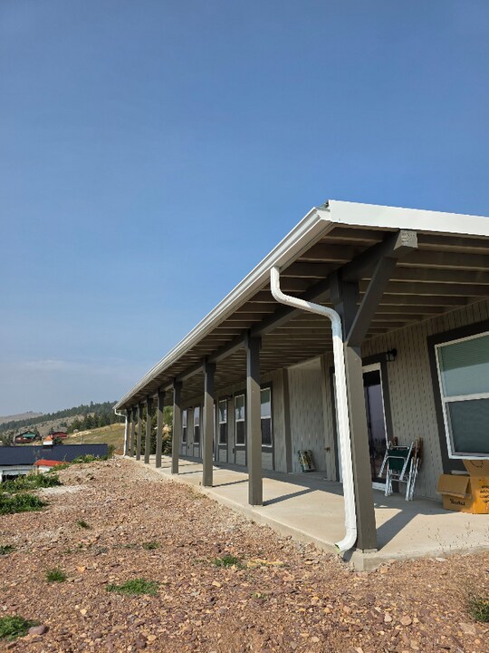 711 Ohio St in Philipsburg, MT - Building Photo