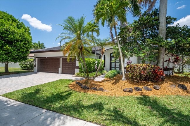 property at 812 Regal Cove Rd