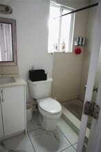 1652 Madison St in Hollywood, FL - Building Photo - Building Photo