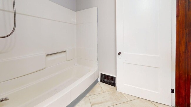 327 Black St in Akron, OH - Building Photo - Building Photo