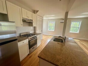 12 Main St, Unit 2F in Warwick, NY - Building Photo - Building Photo