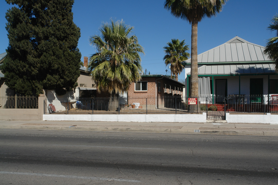 617 S 6th Ave in Tucson, AZ - Foto de edificio