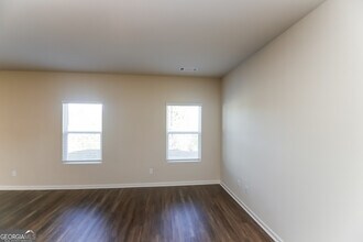 243 Augusta Woods Dr in Villa Rica, GA - Foto de edificio - Building Photo