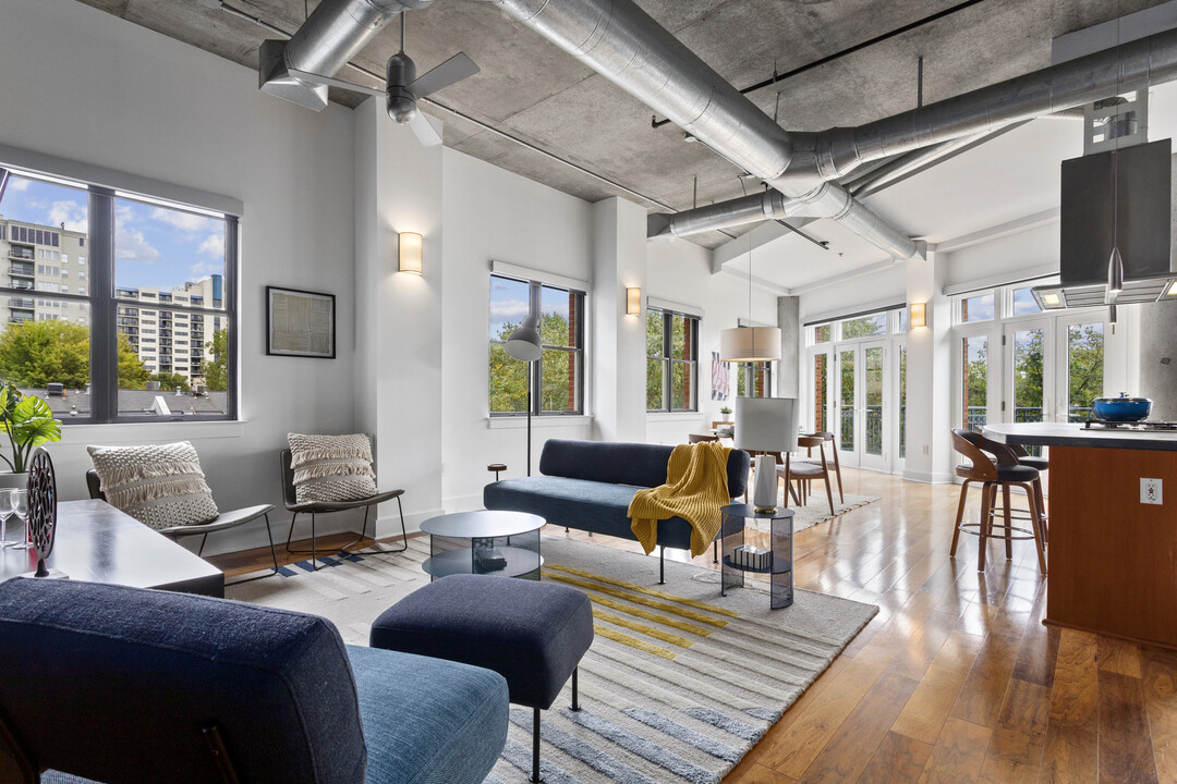 1058 Piedmont Ave NE in Atlanta, GA - Foto de edificio