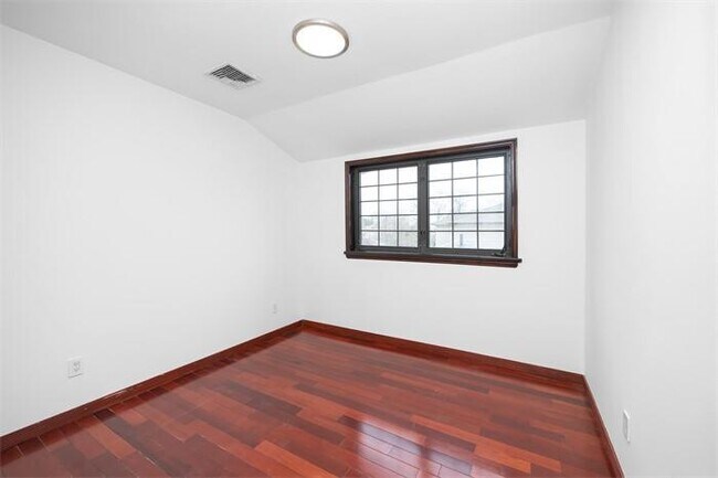63-39 136th St in Queens, NY - Building Photo - Building Photo