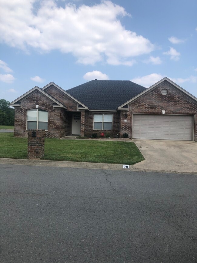 property at 70 Chateaus Ln