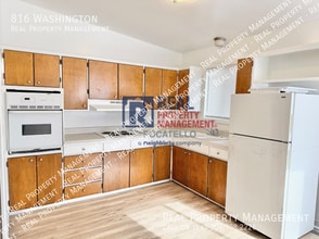 226 S 10th Ave in Pocatello, ID - Building Photo - Building Photo