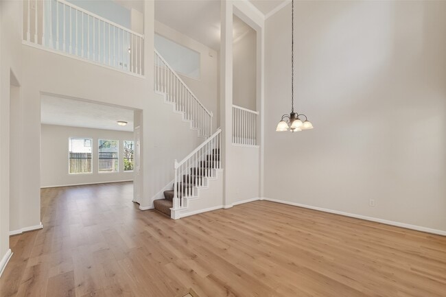 property at 2708 Calico Creek Ln