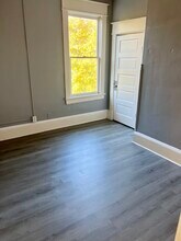 908 Franklin Rd SW, Unit 2 in Roanoke, VA - Foto de edificio - Building Photo