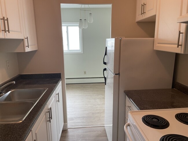 property at 172 Westmount St