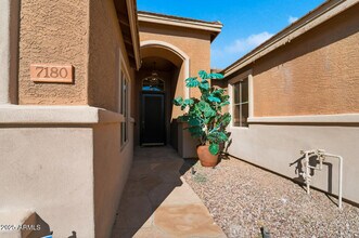 7180 W Trails Dr in Glendale, AZ - Building Photo - Building Photo