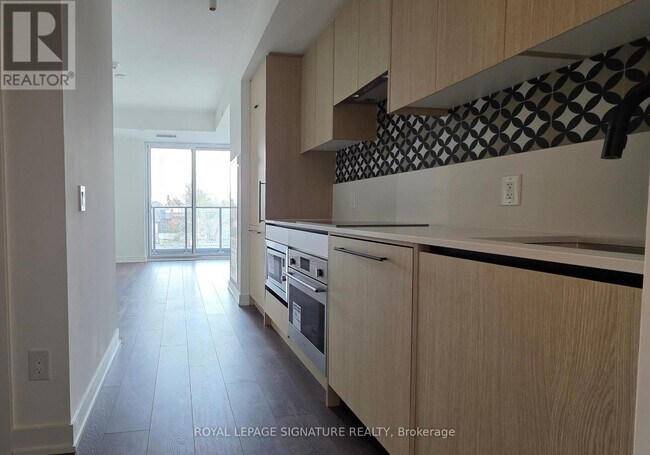 property at 5-305 Lakeview Ave