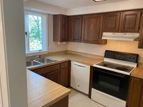 1 Fieldstone Ct, Unit 1 Fieldstone Court in Portland, ME - Building Photo - Building Photo