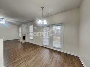 1217 Rocky Branch Tr in Lawrenceville, GA - Foto de edificio - Building Photo