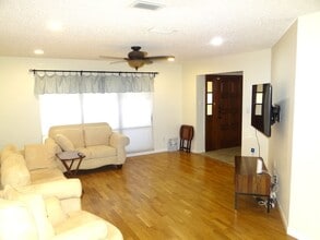 12606 Rain Forest St in Tampa, FL - Building Photo - Building Photo