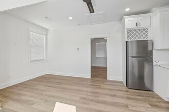 4056 Biltmore Ave in Tallahassee, FL - Foto de edificio - Building Photo