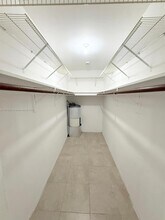 315 NW 32nd St in Oakland Park, FL - Building Photo - Building Photo