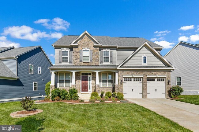 property at 432 Daylily Ln