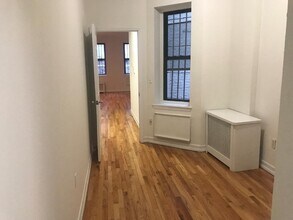 908 Amsterdam Ave in New York, NY - Building Photo - Building Photo