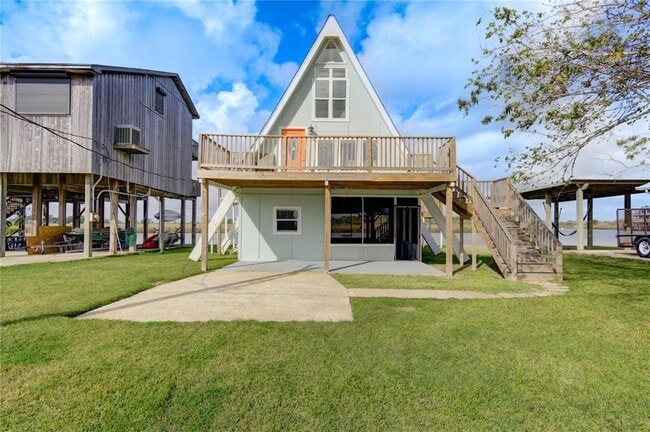 239 Redfish Dr in Freeport, TX - Building Photo - Building Photo